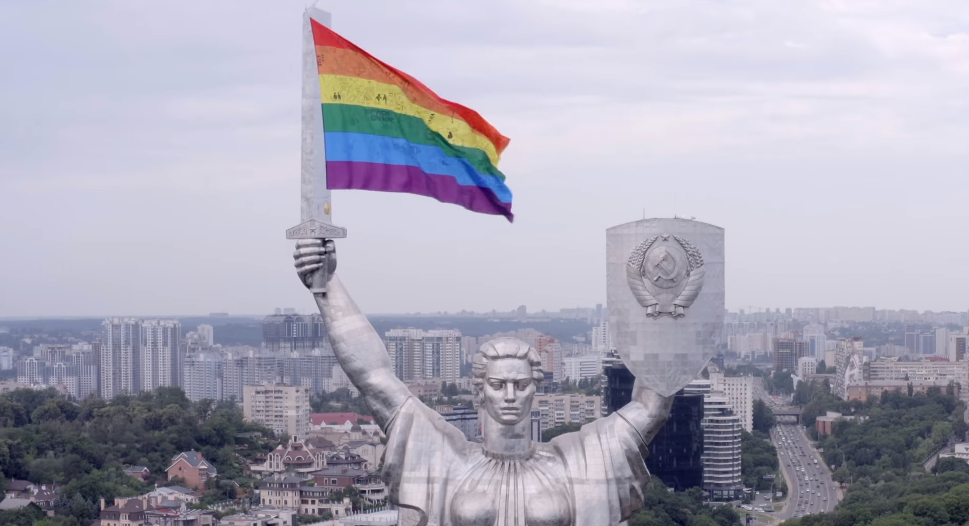 https://queer.pl/data/article/204551_bc4094288bac6b2fa9a6119e9bc3d90a.jpg