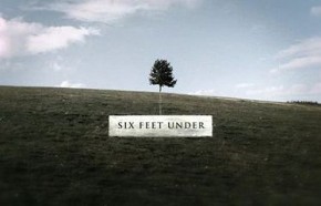 Plakat filmu Sześć stóp pod ziemią (2001)